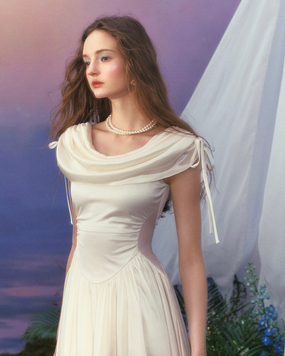 Lace berry court dress