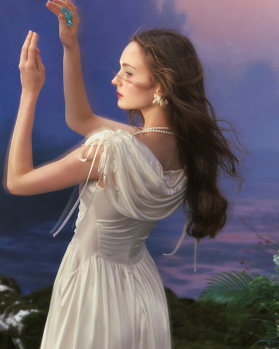 Lace berry court dress