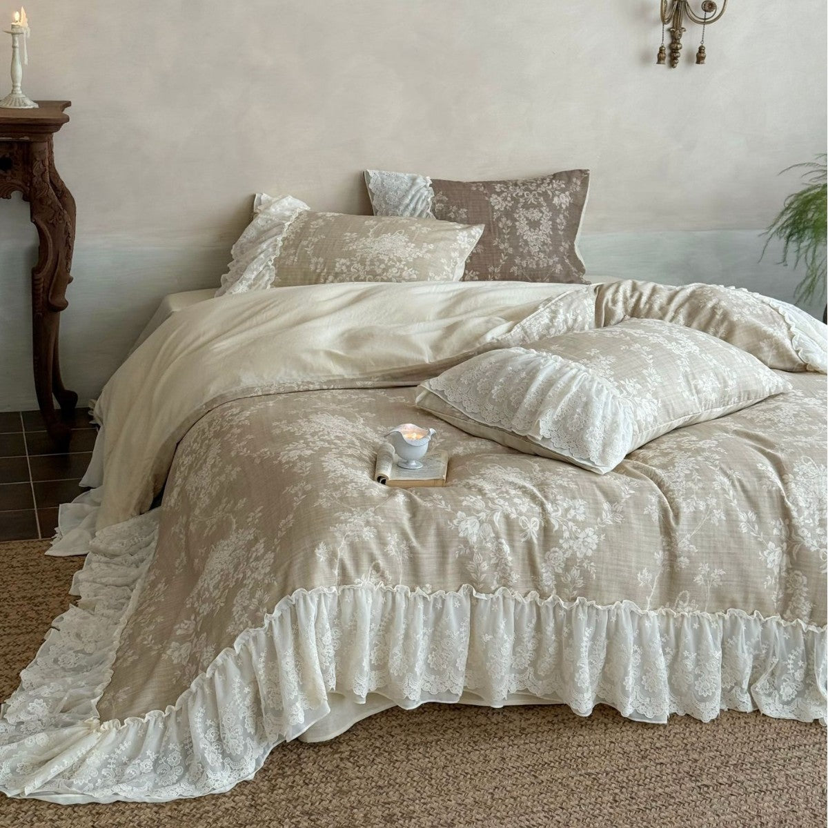 Vintage Floral Lace Ruffle Bedding Set