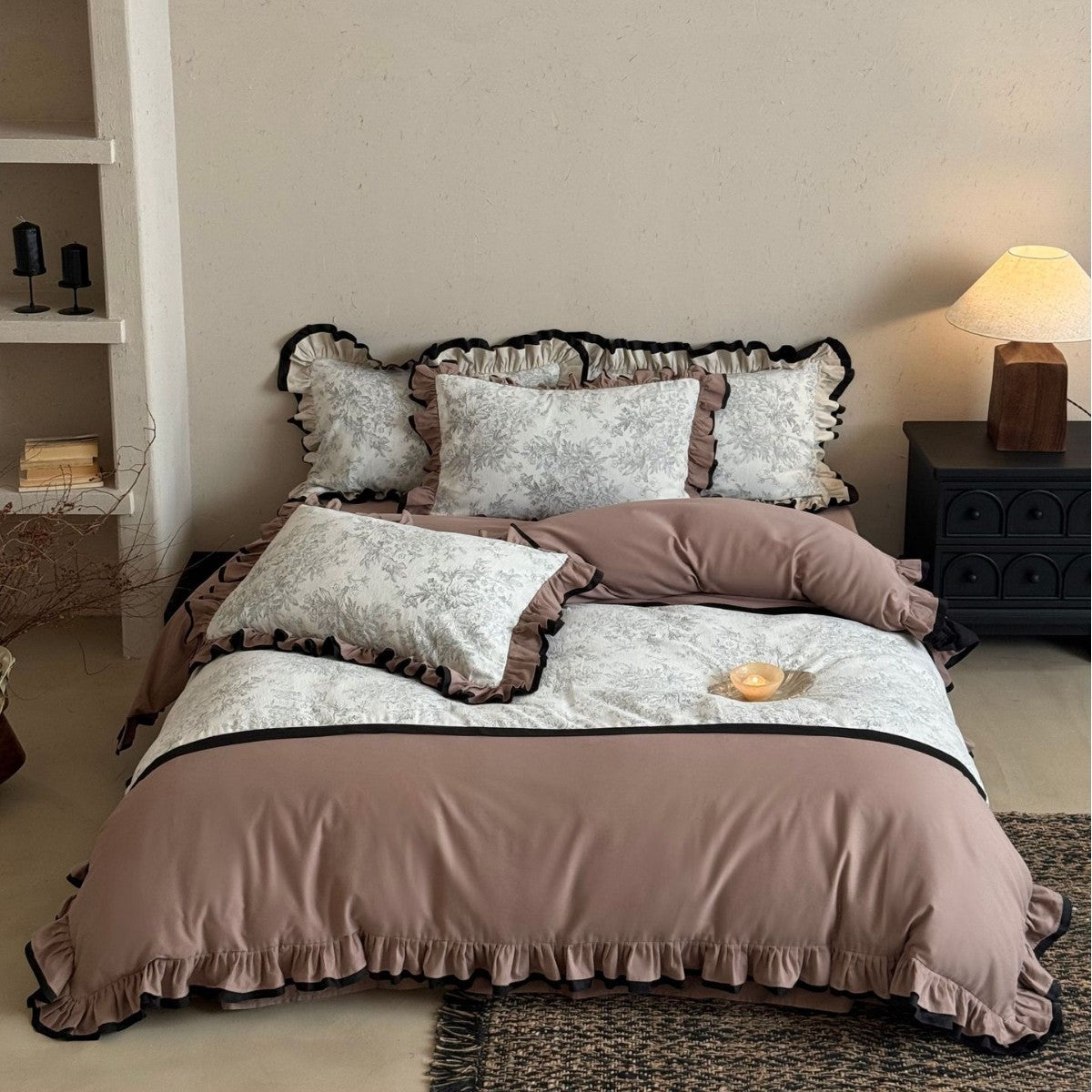 Soft Hellebore Frill Bedding set