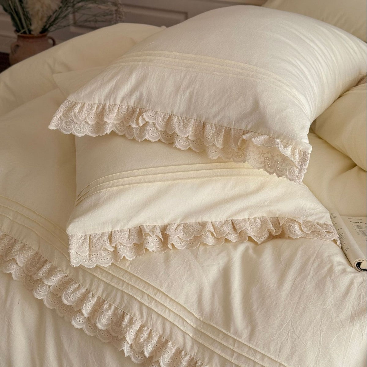 Ivory Lace Ruffle Comforter Set