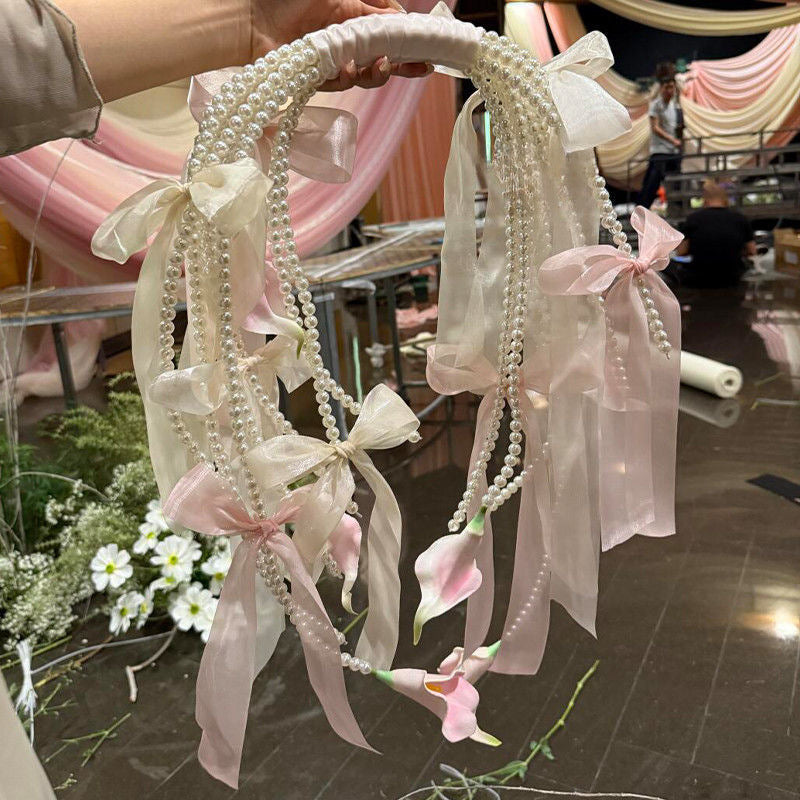 New simulated bride, hand-held flowers, handmade DIY homemade materials, packed pearl waterfall, wedding photo shoot, for ladies