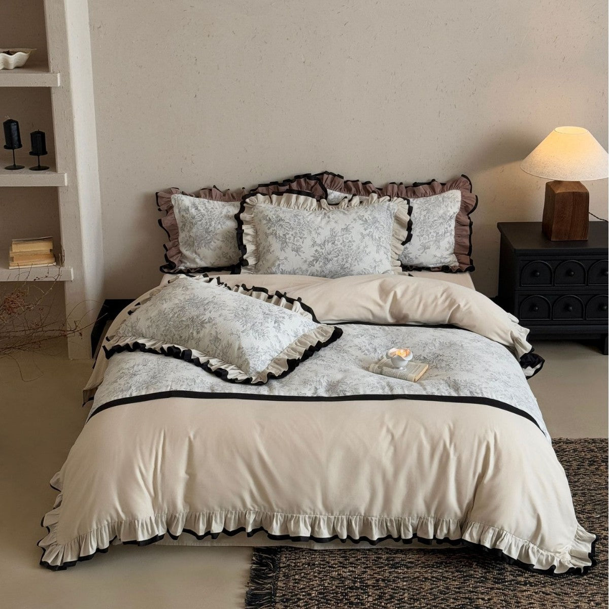 Soft Hellebore Frill Bedding set